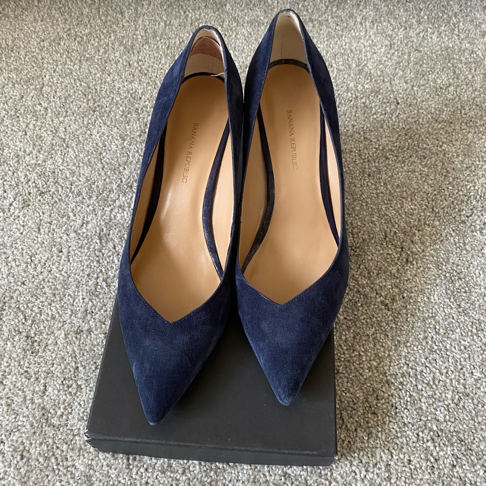 Banana Republic Suede Heels
